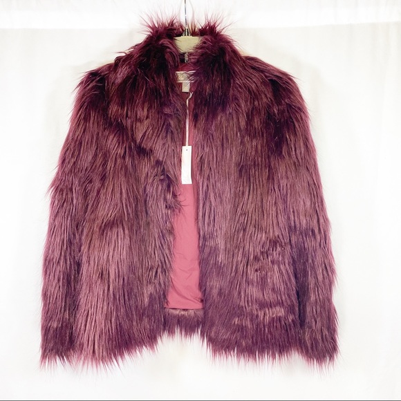 Chelsea28 Jackets & Blazers - LAST CHANCE SALE Chelsea28 faux fur jacket